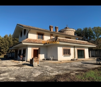 COLLEFERRO VILLA UNIFAMILIARE