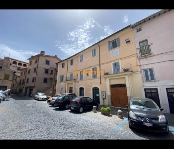 PALESTRINA ATTICO CON TERRAZZO