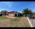 ROMA LOCALE COMMERCIALE CON GIARDINO