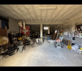 PALESTRINA TINELLO CON MAGAZZINO E TERRENO